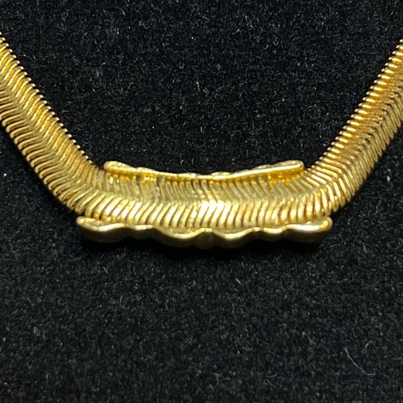 Vintage Monet Gold Tone Snake Chain Choker Necklace 15" (4234) - Picture 5 of 7